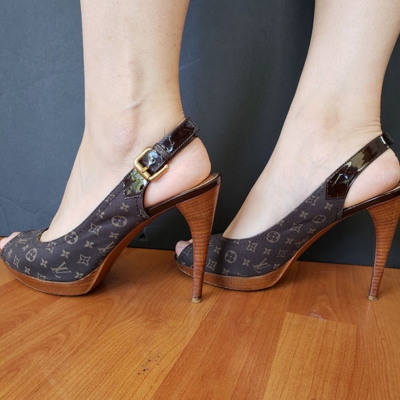 Louis Vuitton Peekaboo Romance Classic Strap Heels - Picture 3 of 7